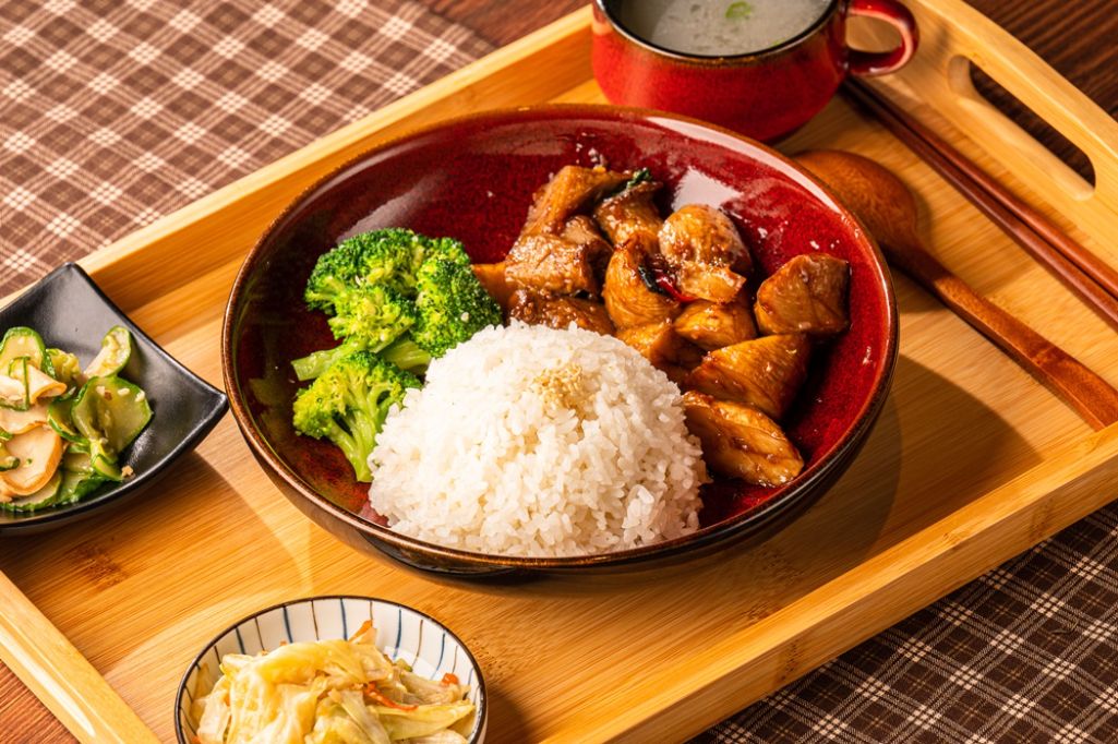【燕巢美食推薦】鳳雄閣|日式料理平價美味|日產魚板特別鮮!天婦羅金黃酥軟|值得一再回味燕巢美食.高雄燕巢餐廳 【燕巢美食推薦】鳳雄閣|日式料理平價美味|日產魚板特別鮮!天婦羅金黃酥軟|值得一再回味燕巢美食.高雄燕巢餐廳
