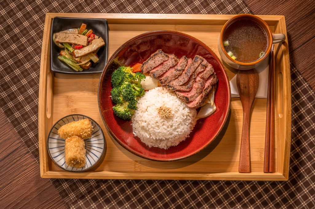 【燕巢美食推薦】鳳雄閣|日式料理平價美味|日產魚板特別鮮!天婦羅金黃酥軟|值得一再回味燕巢美食.高雄燕巢餐廳 【燕巢美食推薦】鳳雄閣|日式料理平價美味|日產魚板特別鮮!天婦羅金黃酥軟|值得一再回味燕巢美食.高雄燕巢餐廳